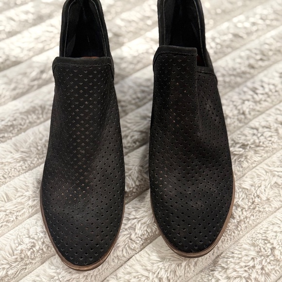 Lucky Brand Baley Bootie Size 9.5 - Picture 2 of 6